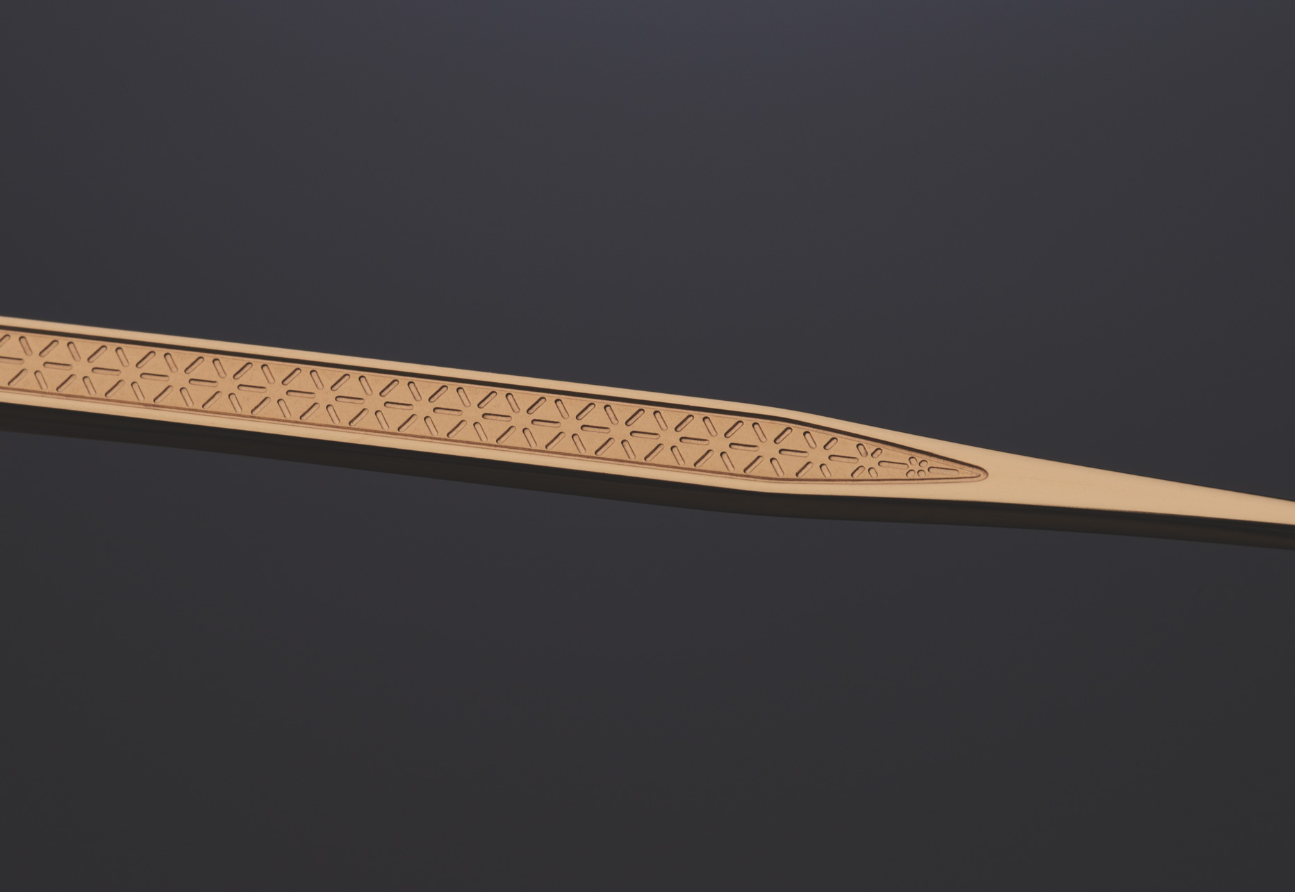 CUSTOM WIRE CORE WITH INTRICATE PRESSED DETAIL