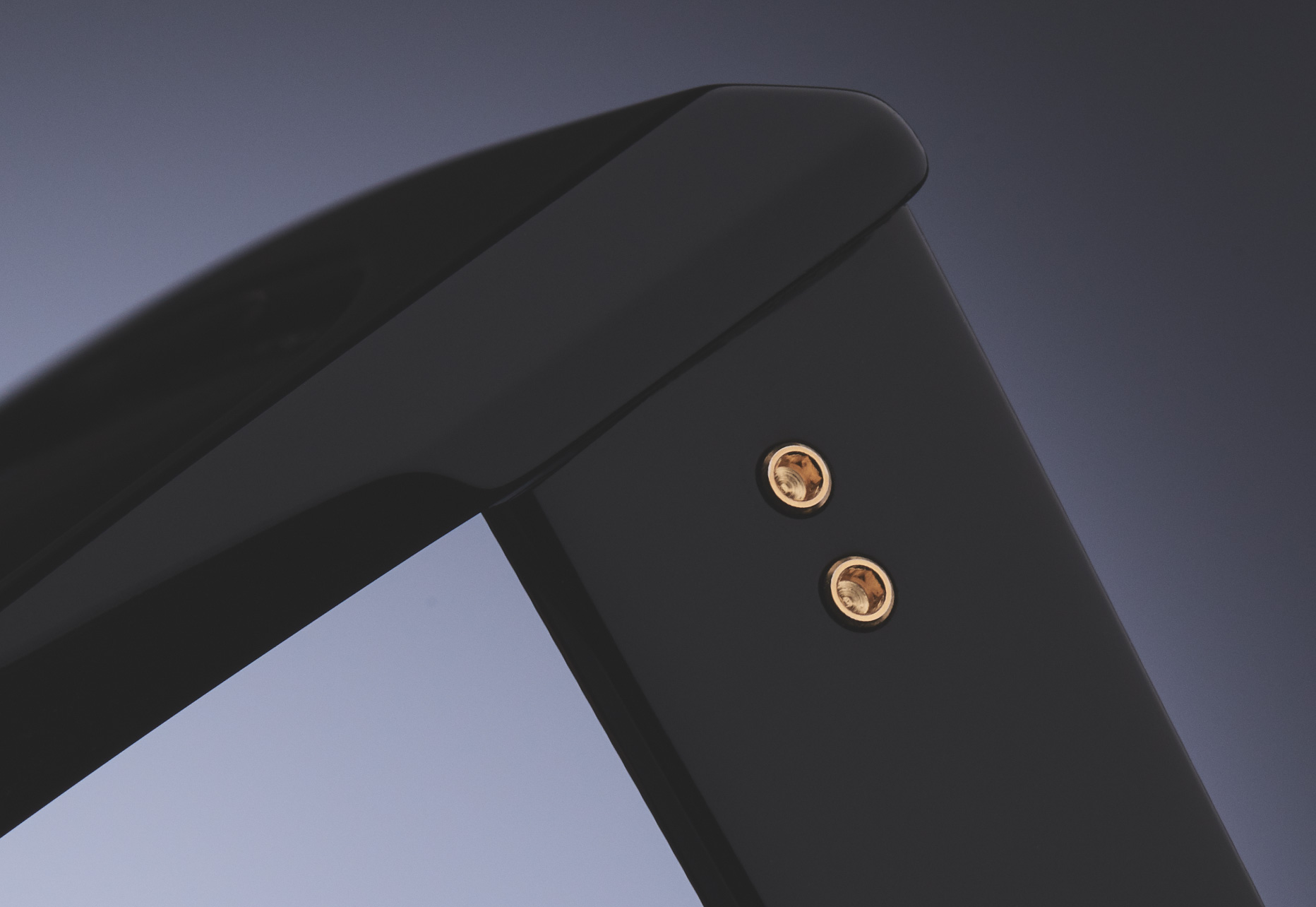 DITA’S UNIQUE HEX SCREW HINGES