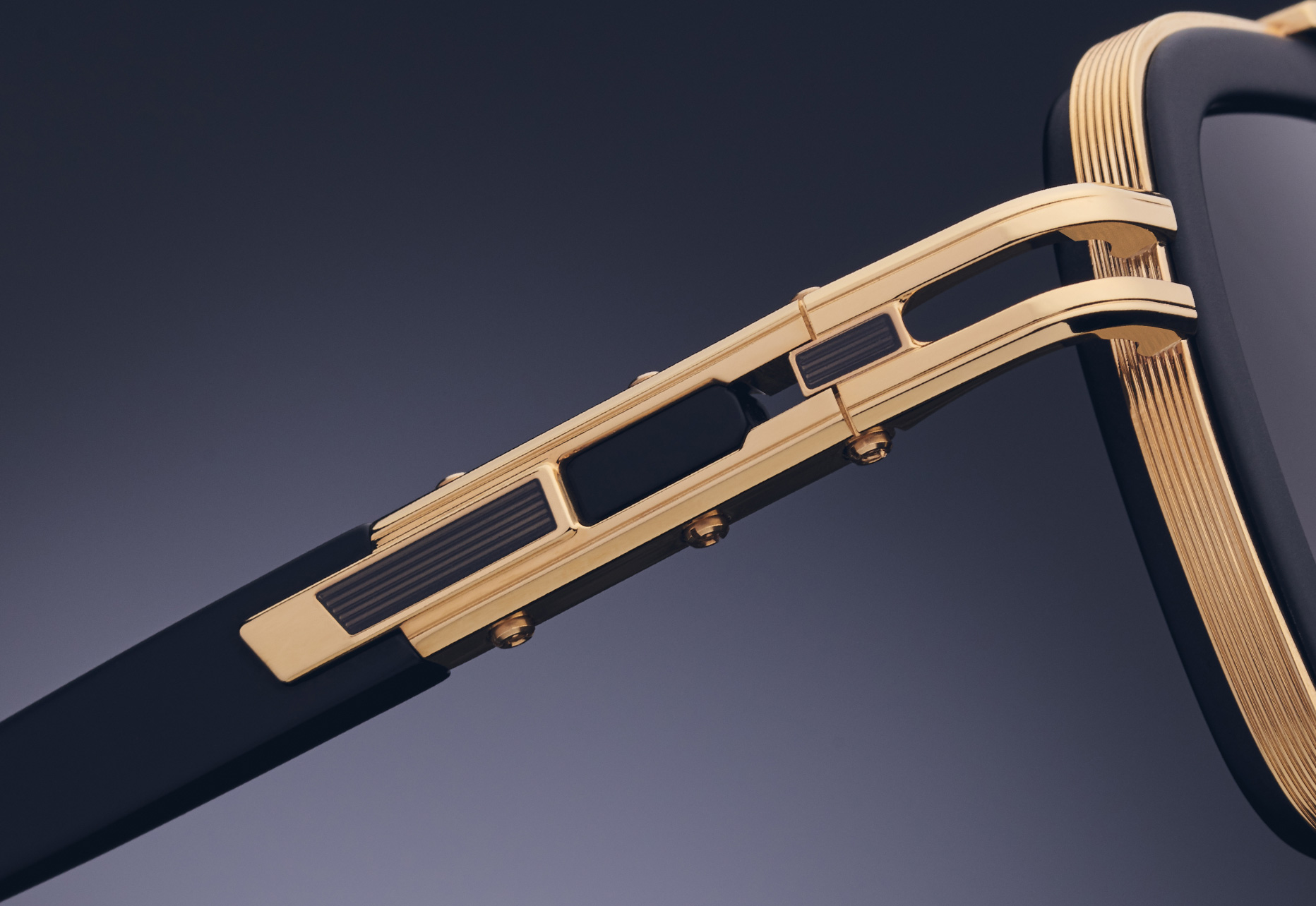 CUSTOM TEMPLE HINGE PLATE WITH ENAMEL INLAY