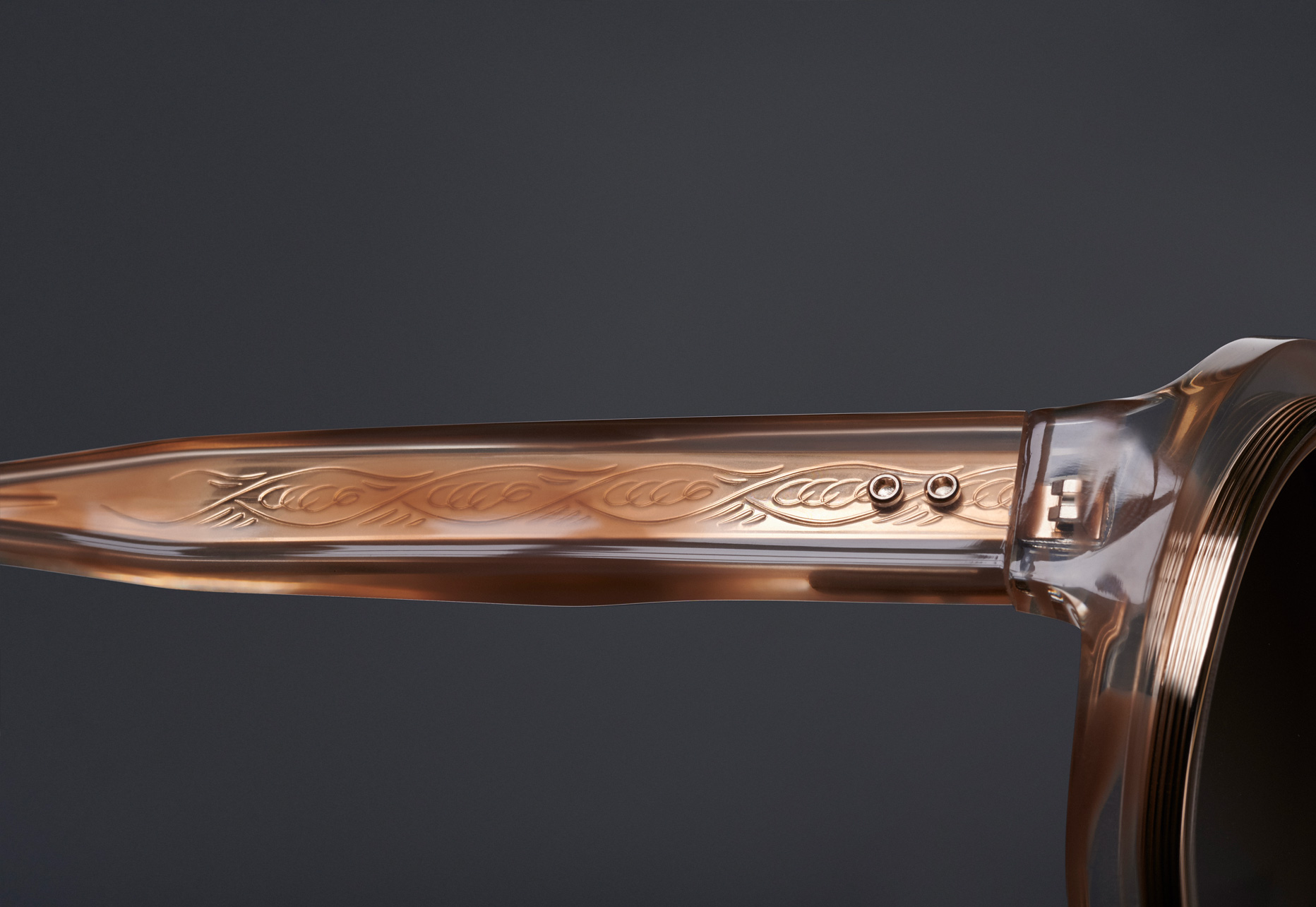 CUSTOM WIRE CORE WITH INTRICATE PRESSED DETAIL